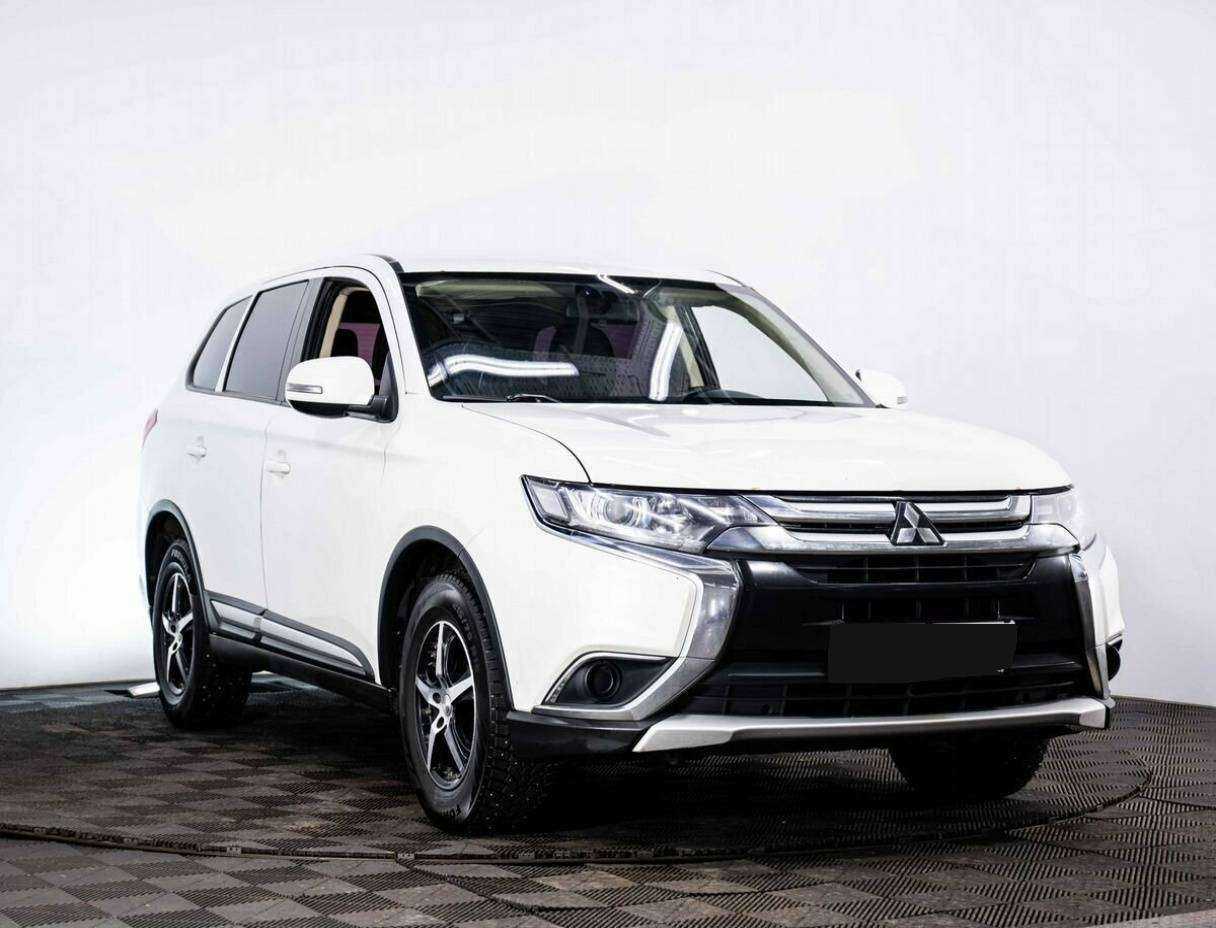 Mitsubishi Outlander, 2017 - 152 152 км. | Фото №3