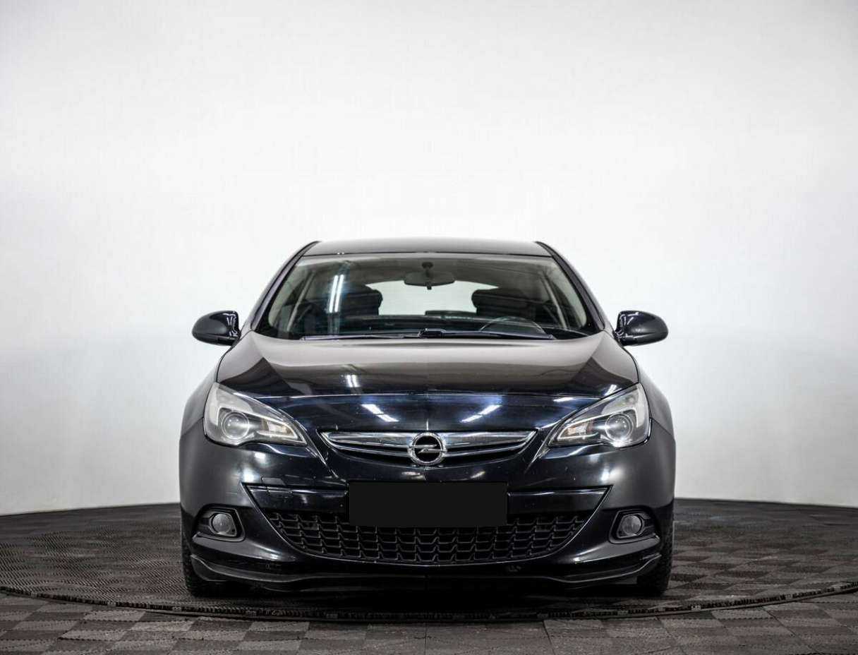 Opel Astra GTC, 2013 - 107 500 км. | Фото №2