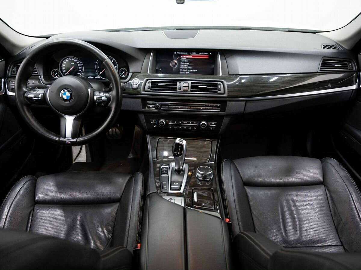 BMW 5 серии 530d xDrive, 2016 Фото №14