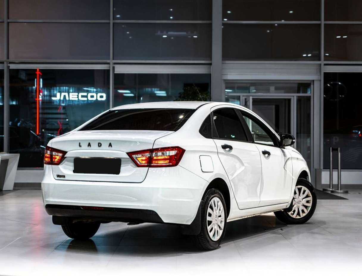 Lada (ВАЗ) Vesta, 2021 - 30 000 км. | Фото №3