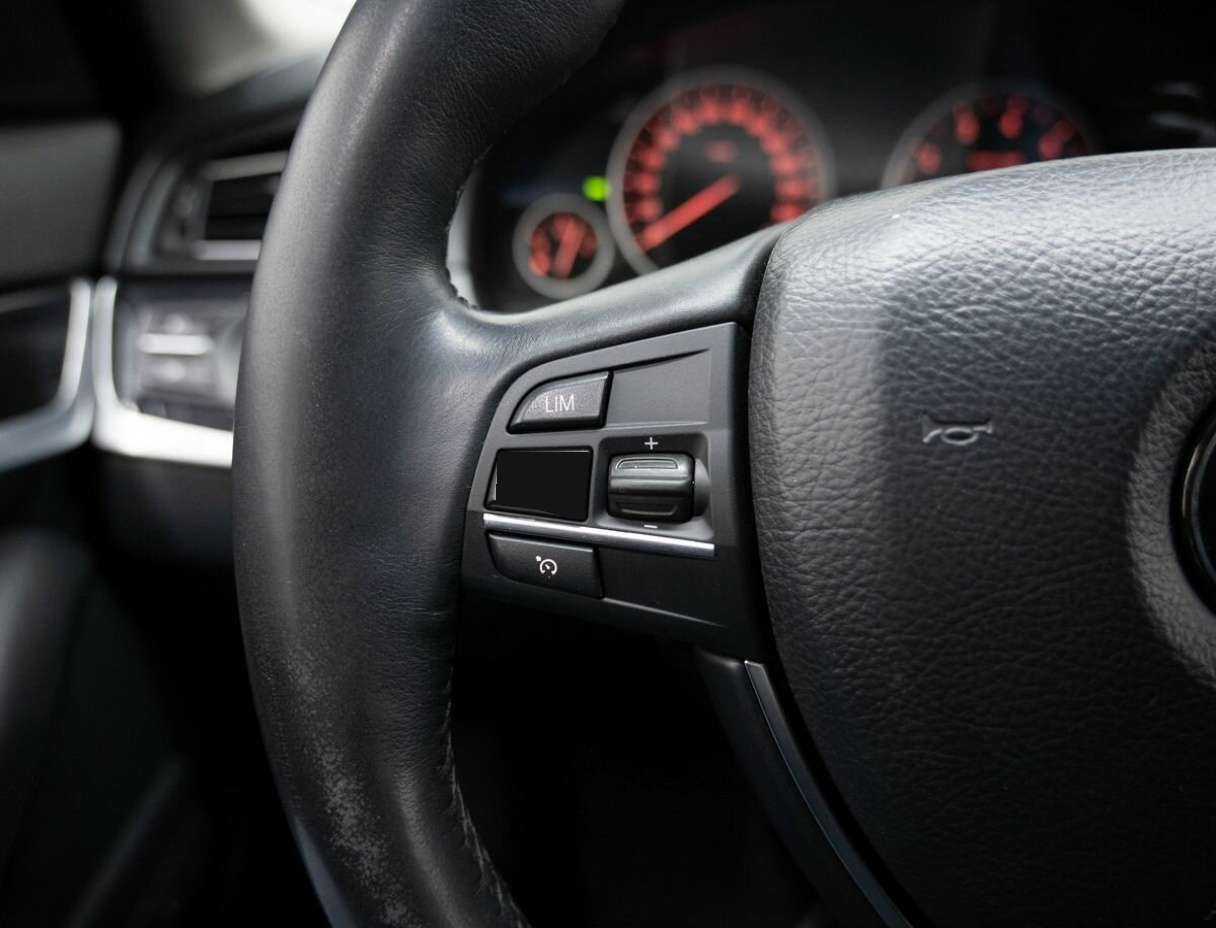 BMW 5 серии 528i xDrive, 2013 Фото №16