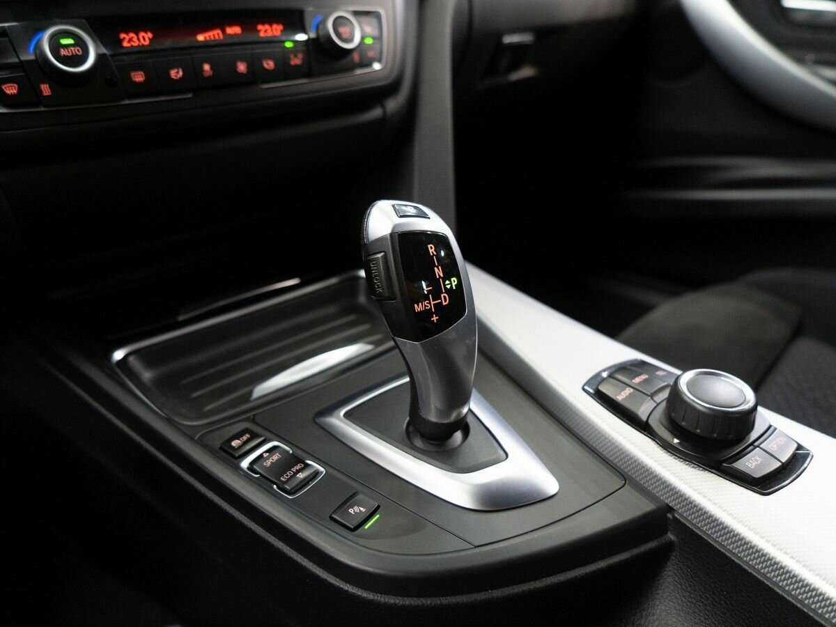 BMW 3 серии 320i xDrive, 2014 Фото №12