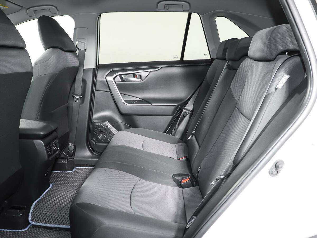 Toyota RAV4, 2019 Фото №10