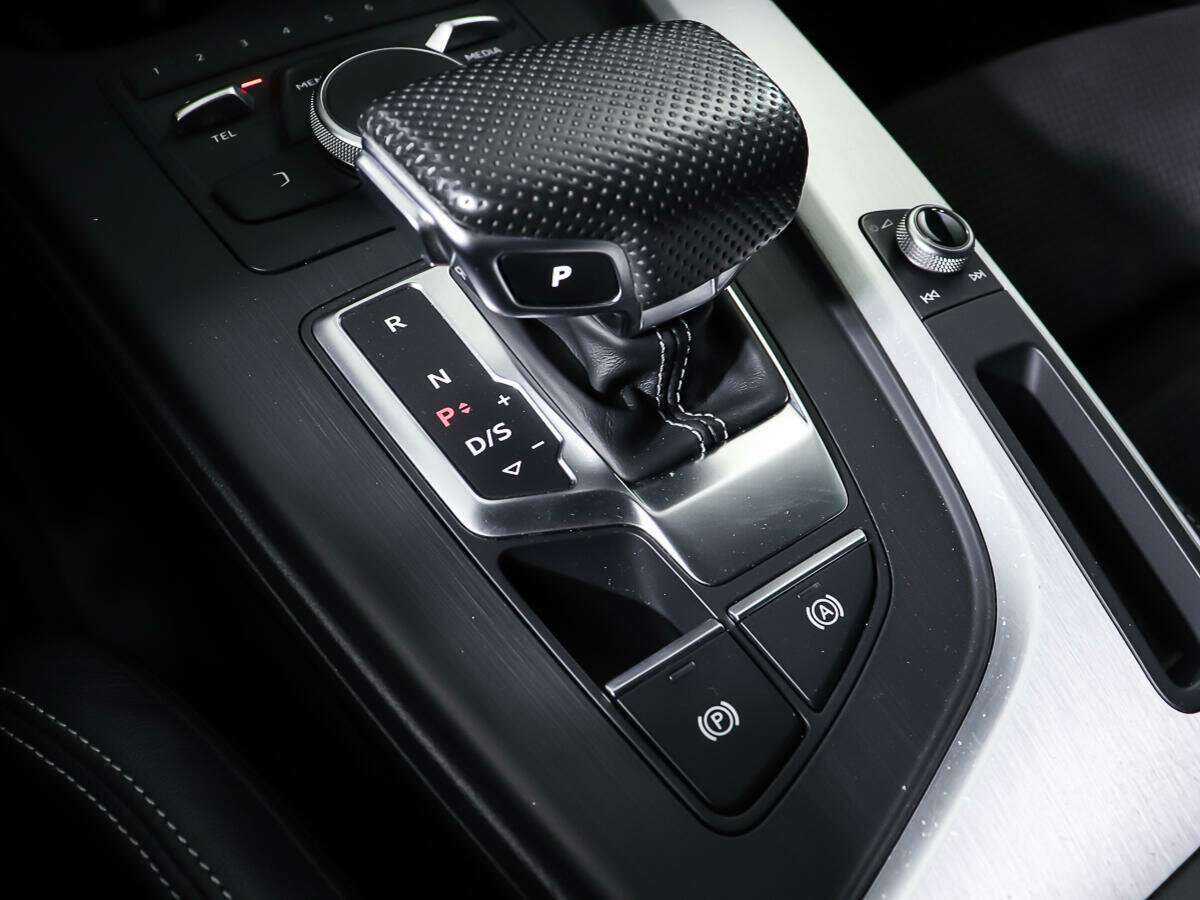 Audi A4, 2017 Фото №18