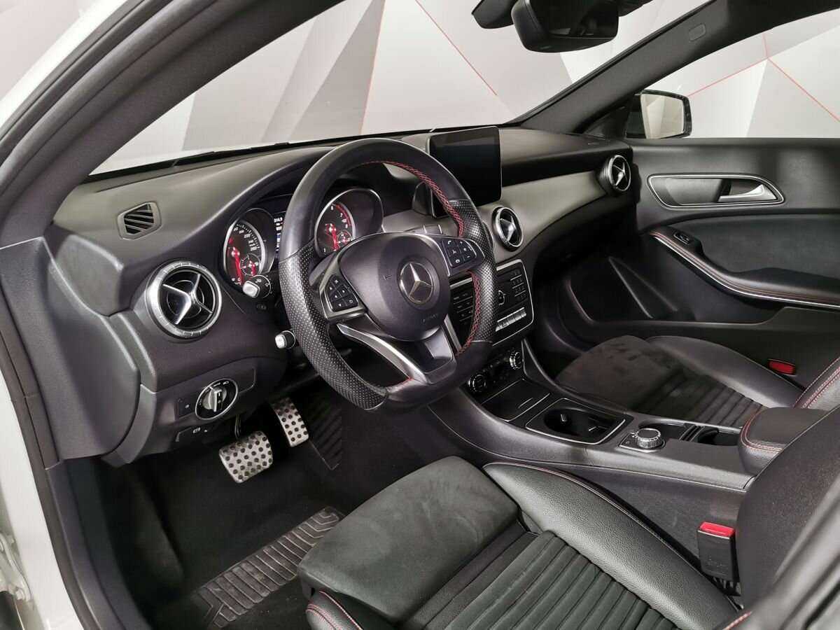 Mercedes-Benz CLA 200, 2017 Фото №14