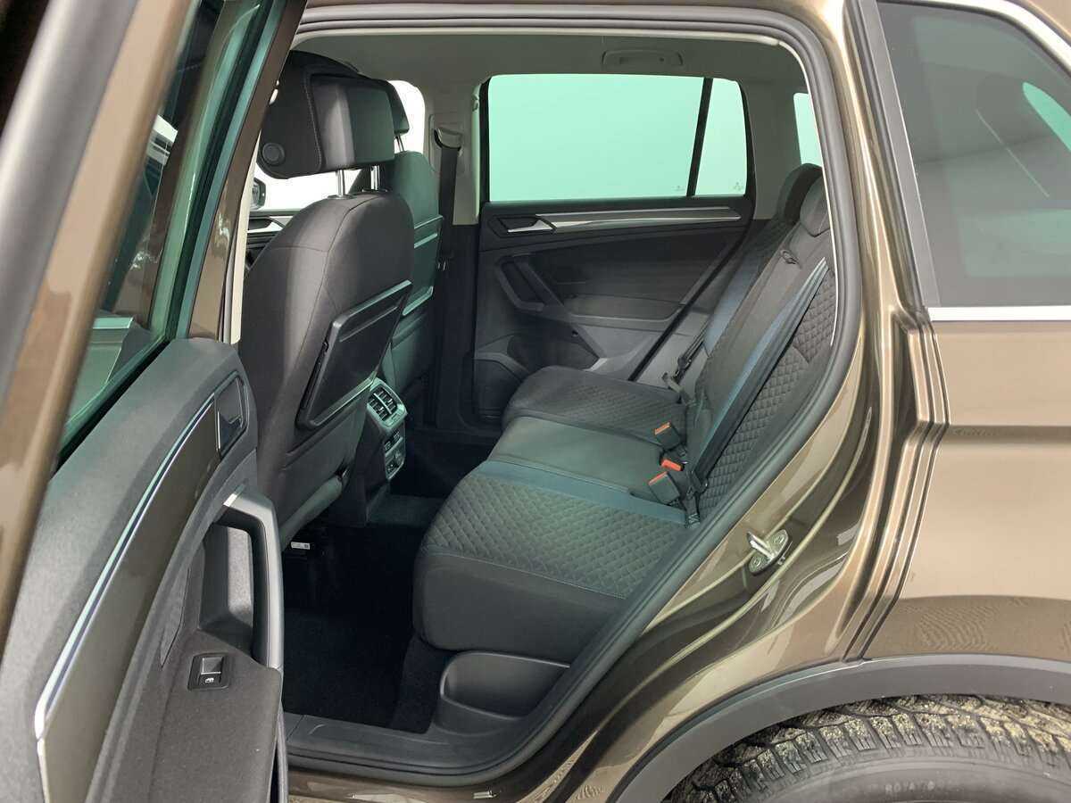 Volkswagen Tiguan, 2019 Фото №10