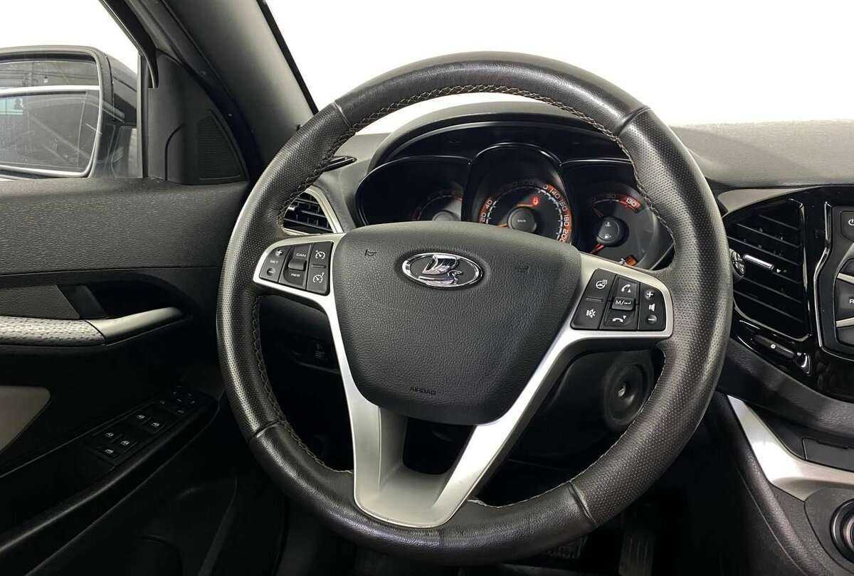 Lada (ВАЗ) Vesta SW, 2020 Фото №9