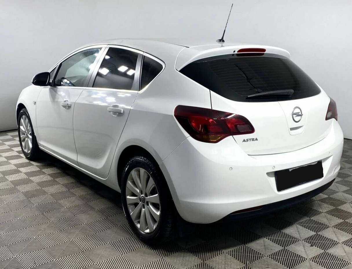 Opel Astra, 2012 - 188 000 км. | Фото №6