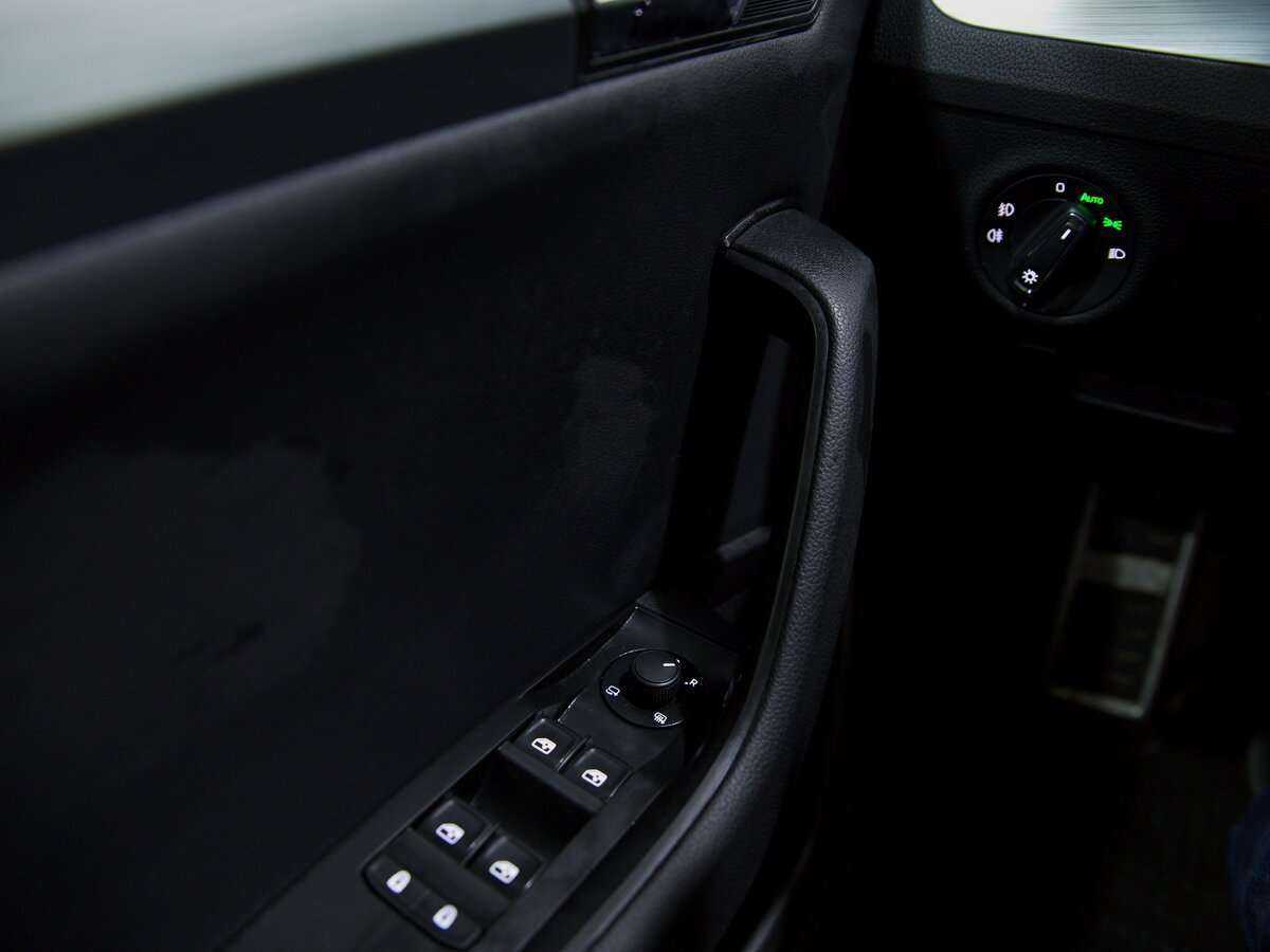 Skoda Superb, 2021 Фото №7