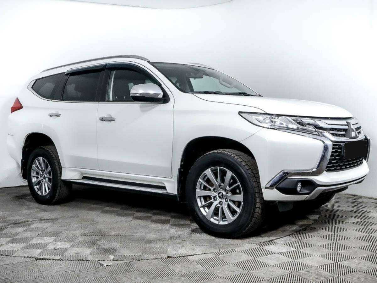 Mitsubishi Pajero Sport, 2017 - 165 900 км. | Фото №3