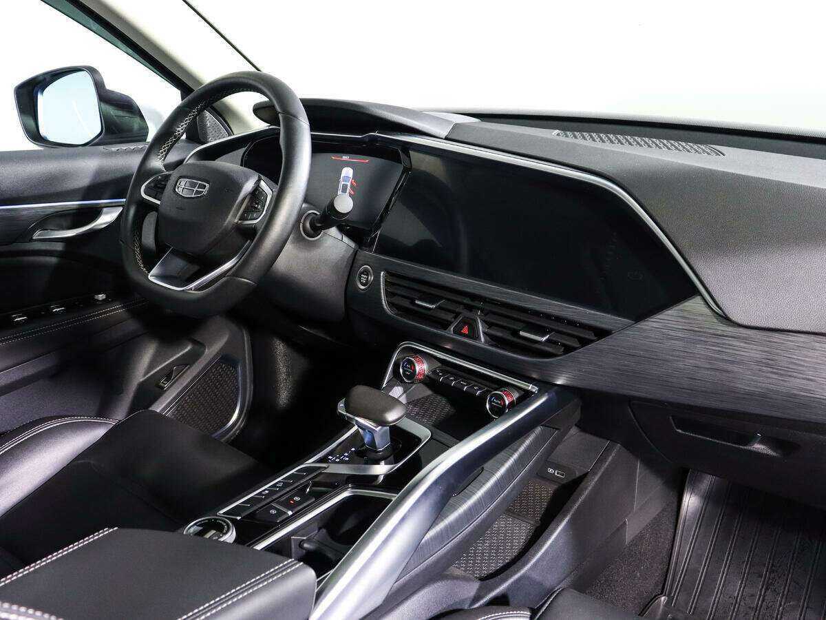 Geely Tugella, 2022 Фото №6