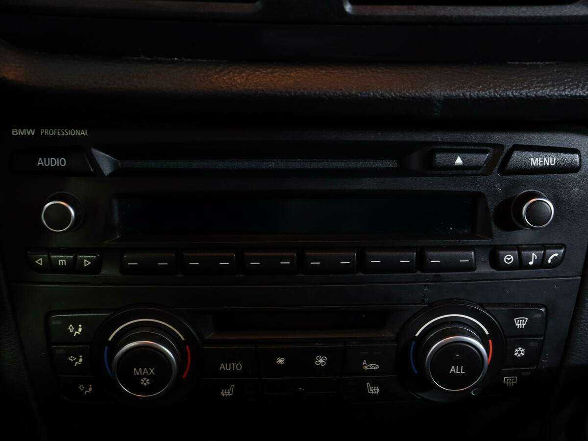 BMW X1 20d, 2012 Фото №21