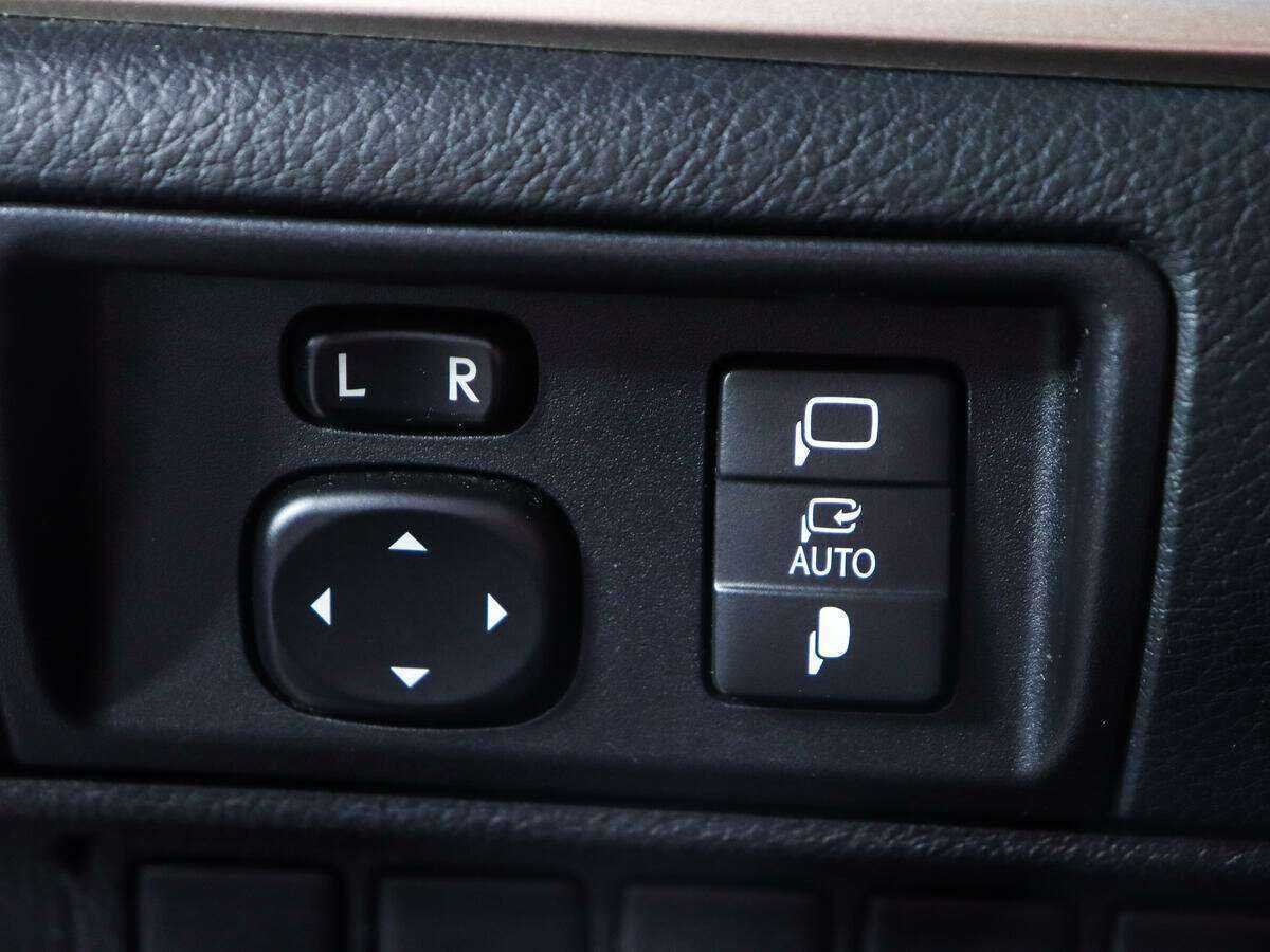 Lexus ES 200, 2016 Фото №21