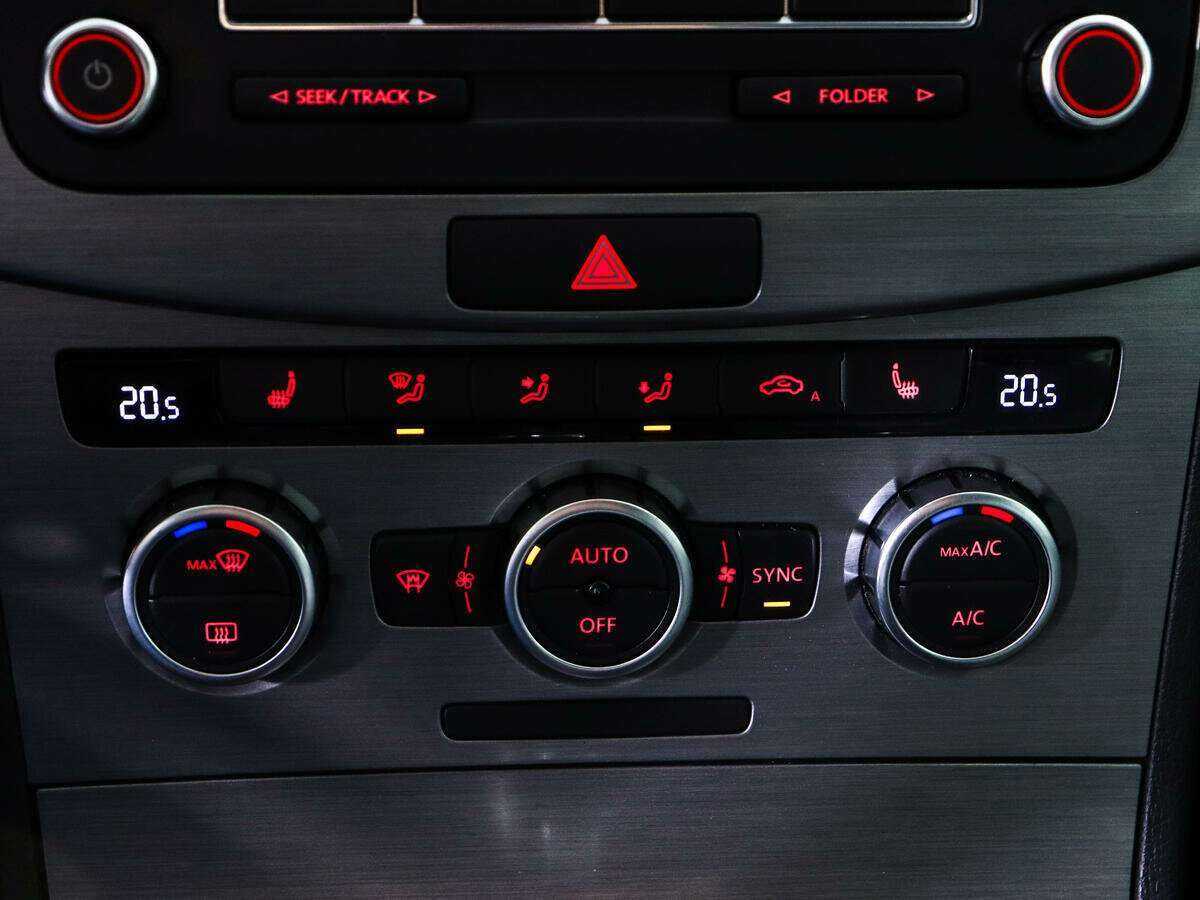 Volkswagen Passat, 2014 Фото №13