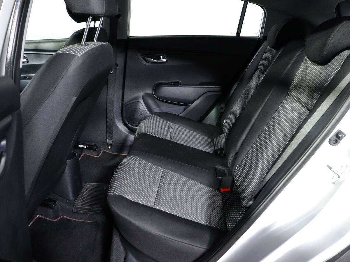 Kia Rio X-Line, 2018 Фото №10