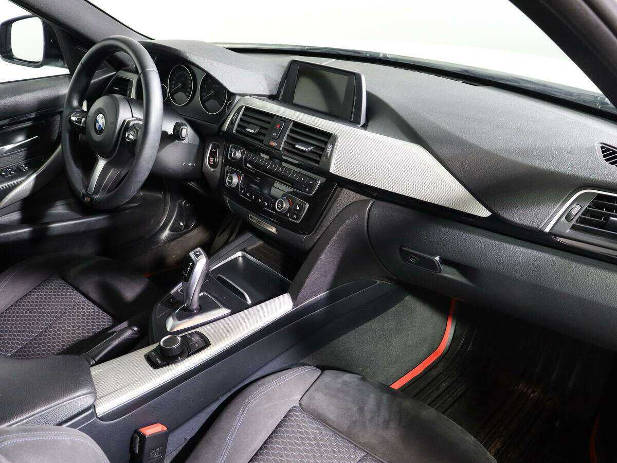 BMW 3 серии 320i xDrive, 2016 Фото №9