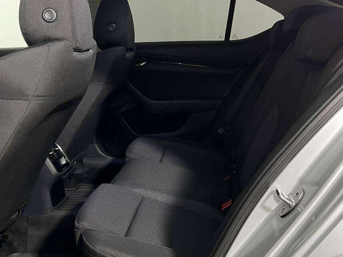 Skoda Octavia, 2021 Фото №9