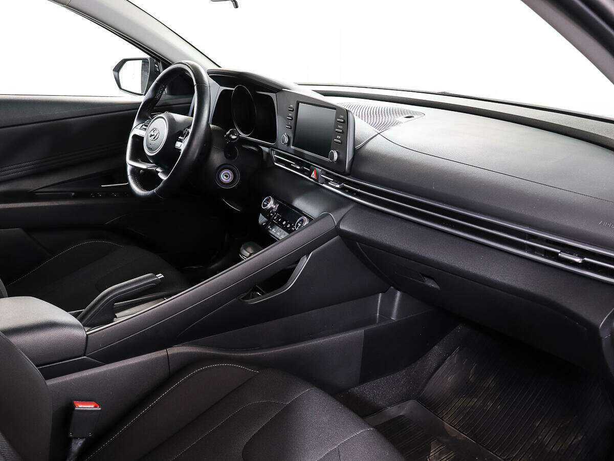 Hyundai Elantra, 2021 Фото №9