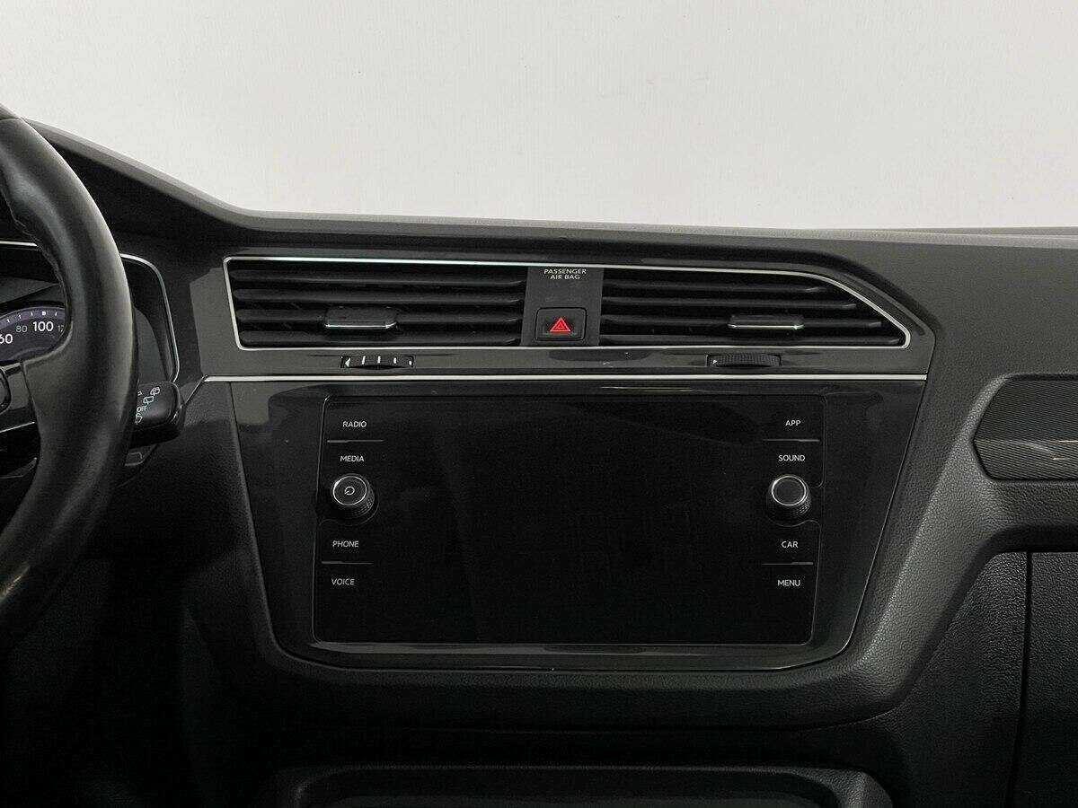 Volkswagen Tiguan, 2018 Фото №10