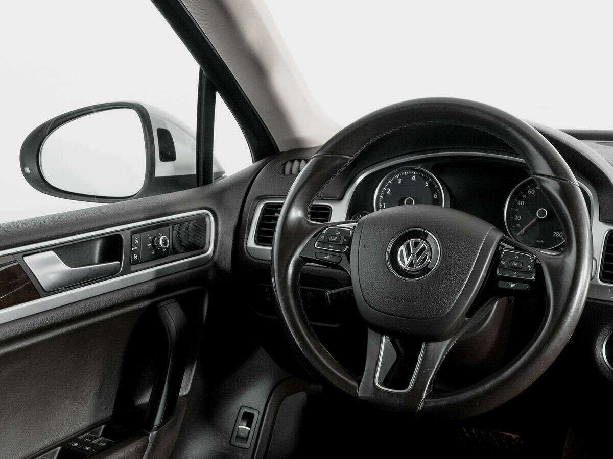 Volkswagen Touareg, 2014 Фото №15
