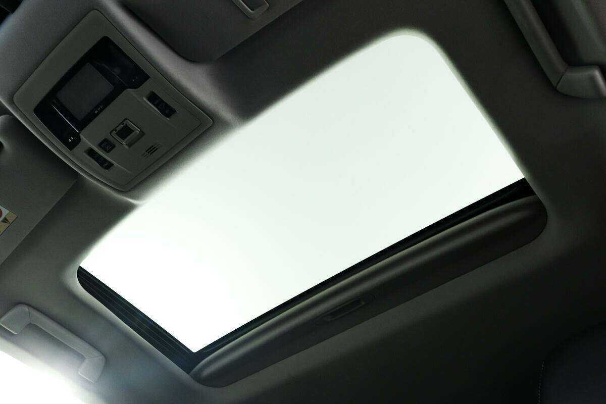 Lexus ES 200, 2016 Фото №15