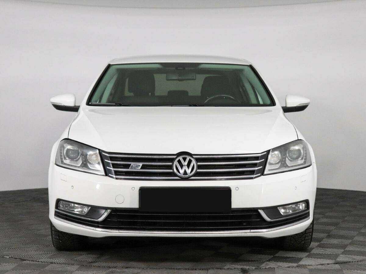 Volkswagen Passat, 2013 - 121 557 км. | Фото №2
