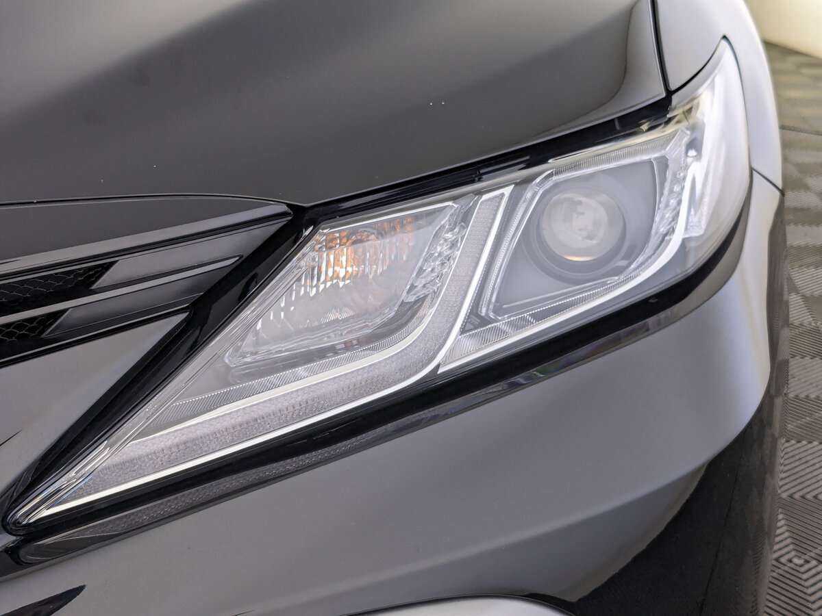 Toyota Camry, 2021 Фото №11