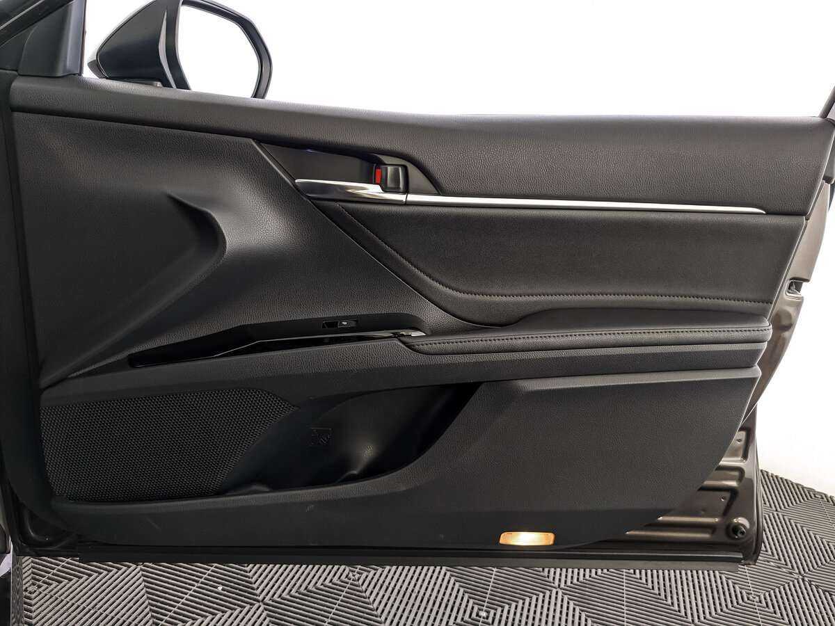 Toyota Camry, 2018 Фото №21