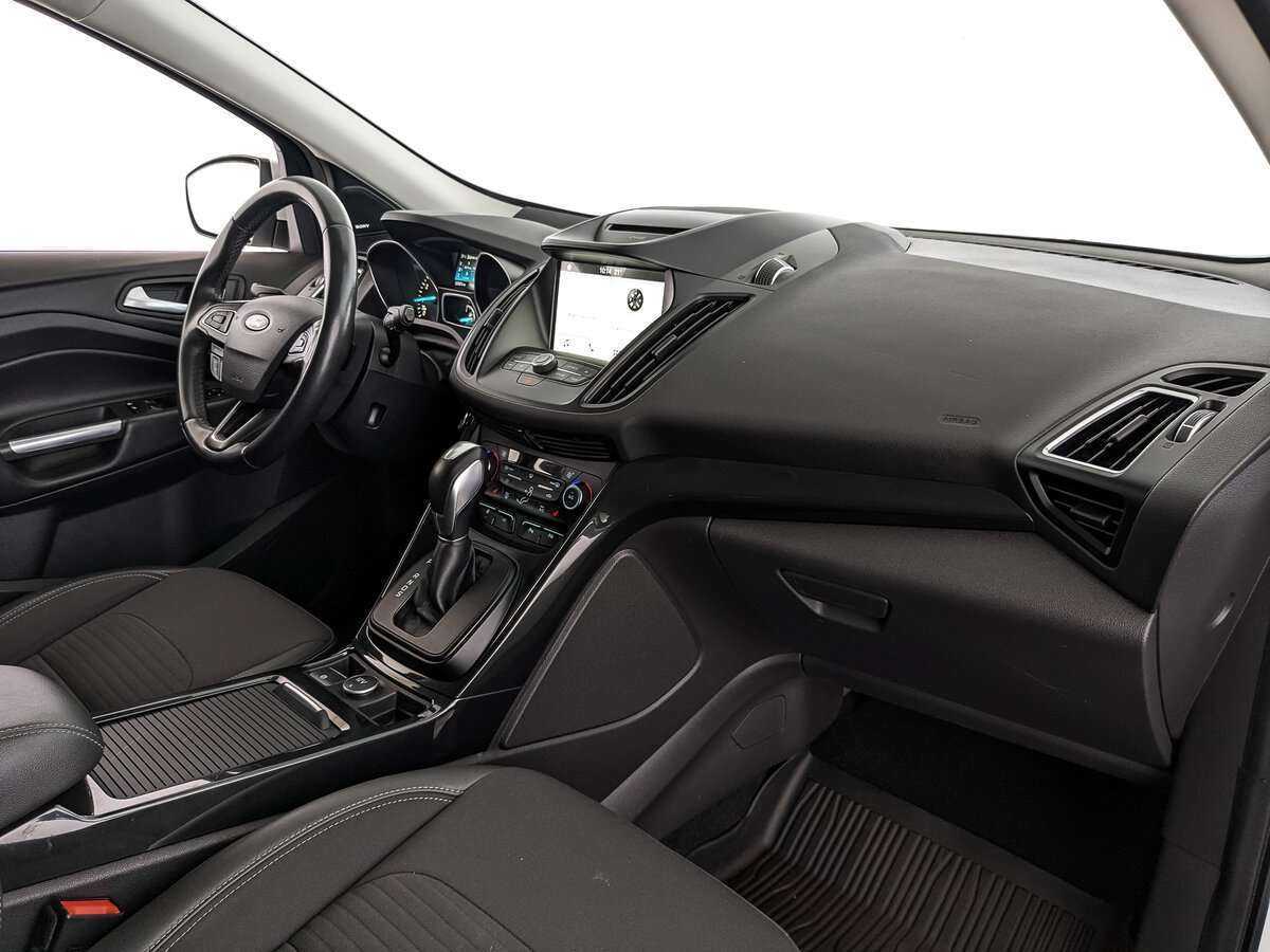 Ford Kuga, 2018 Фото №9