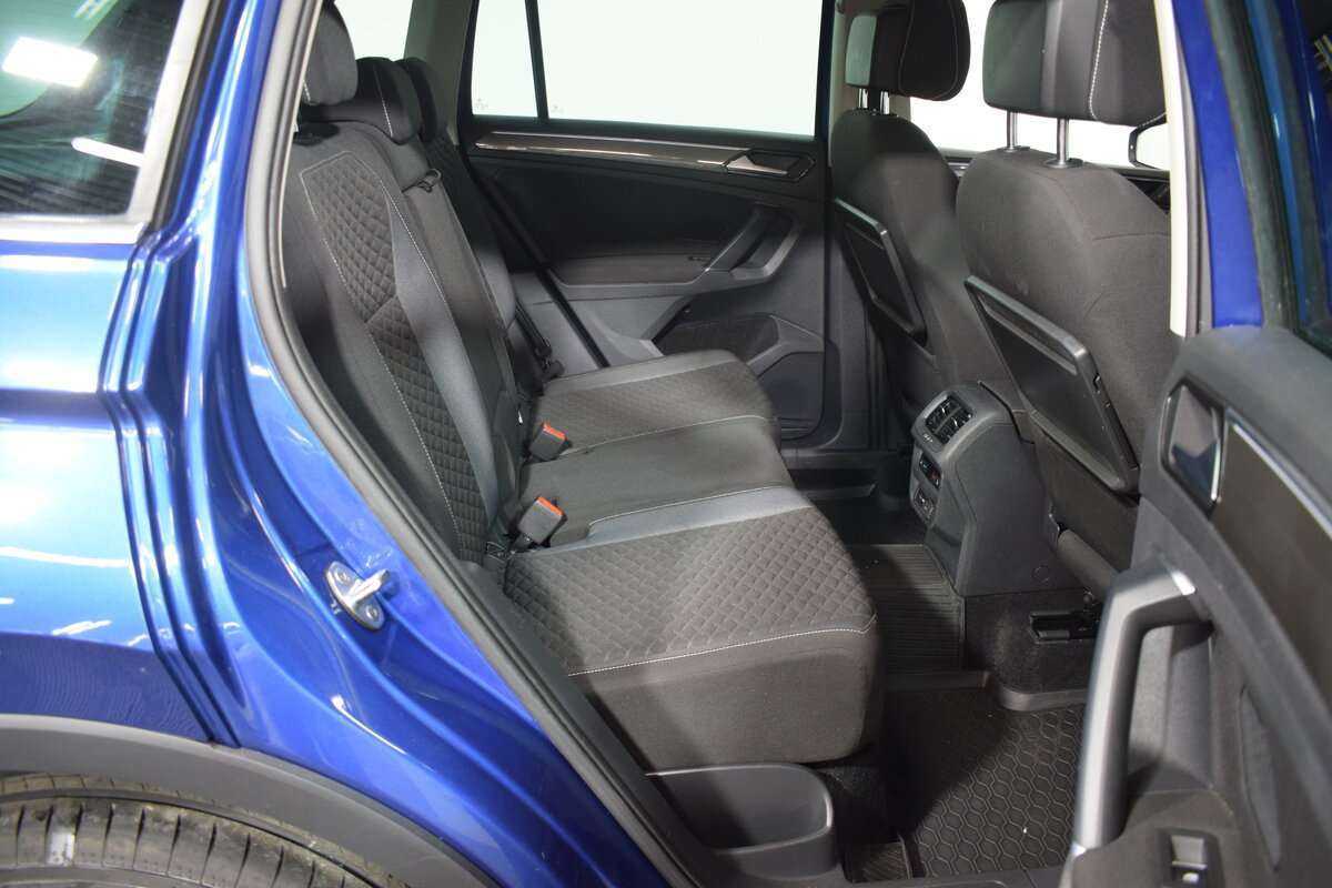 Volkswagen Tiguan, 2018 Фото №15