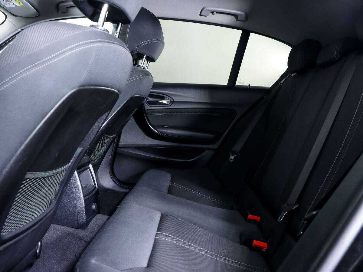 BMW 1 серии 118i, 2016 Фото №11