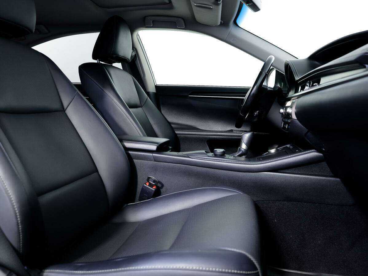 Lexus ES 200, 2017 Фото №14