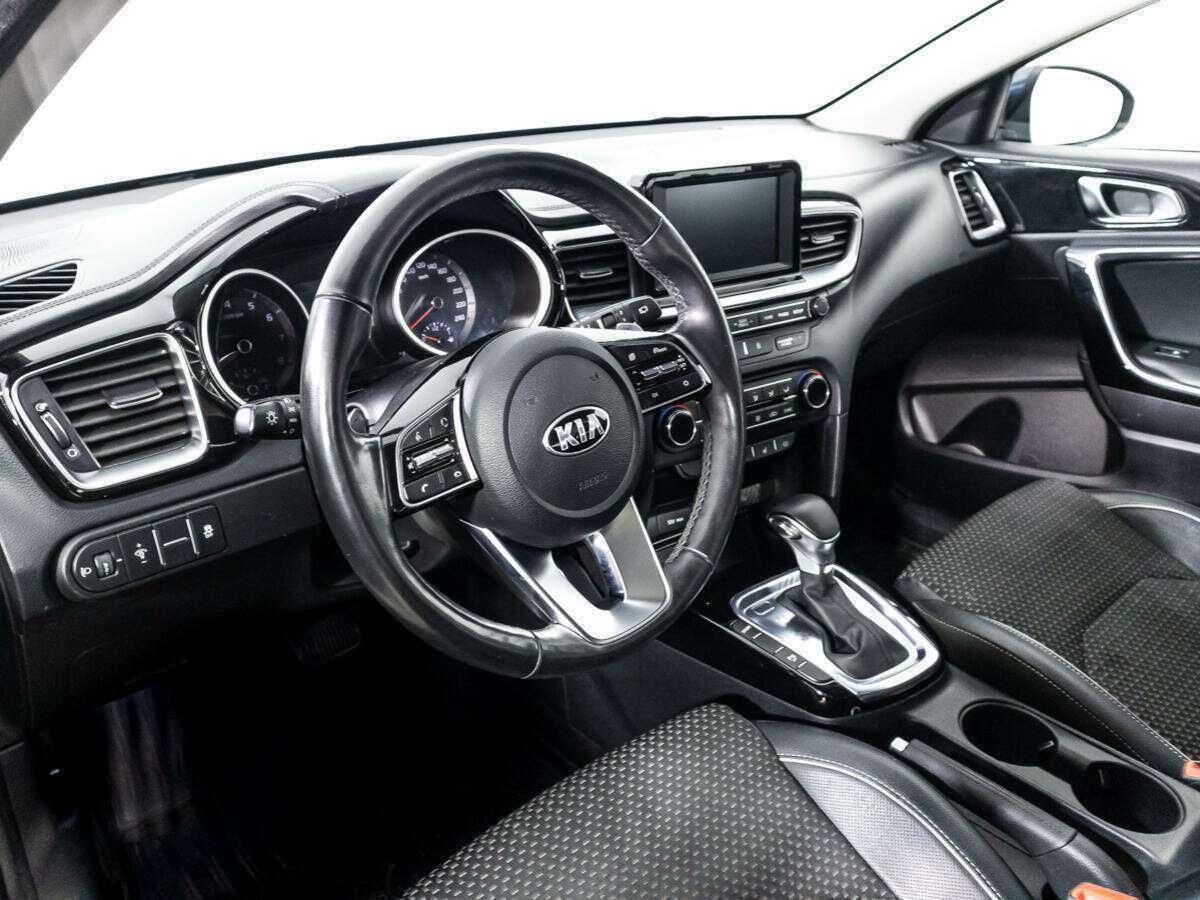 Kia Ceed, 2018 Фото №11