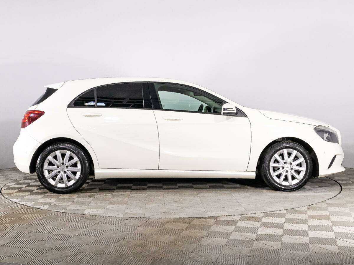 Mercedes-Benz A-Класс 180, 2016 - 84 242 км. | Фото №4