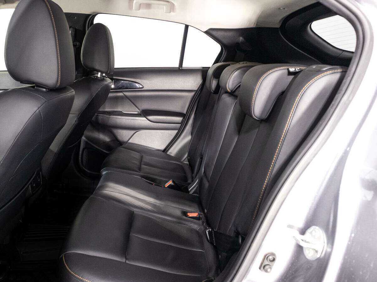 Mitsubishi Eclipse Cross, 2018 - 120 745 км. | Фото №8