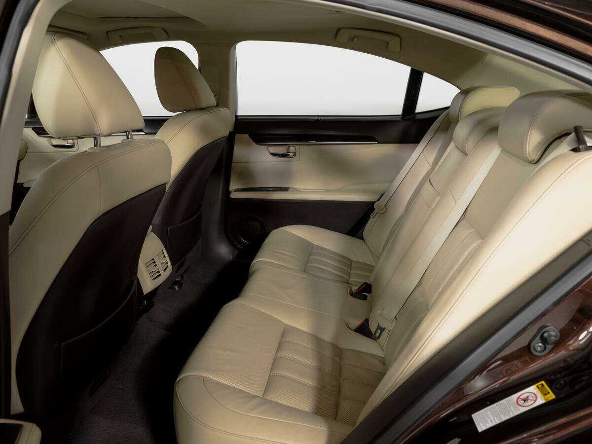 Lexus ES 200, 2015 Фото №10