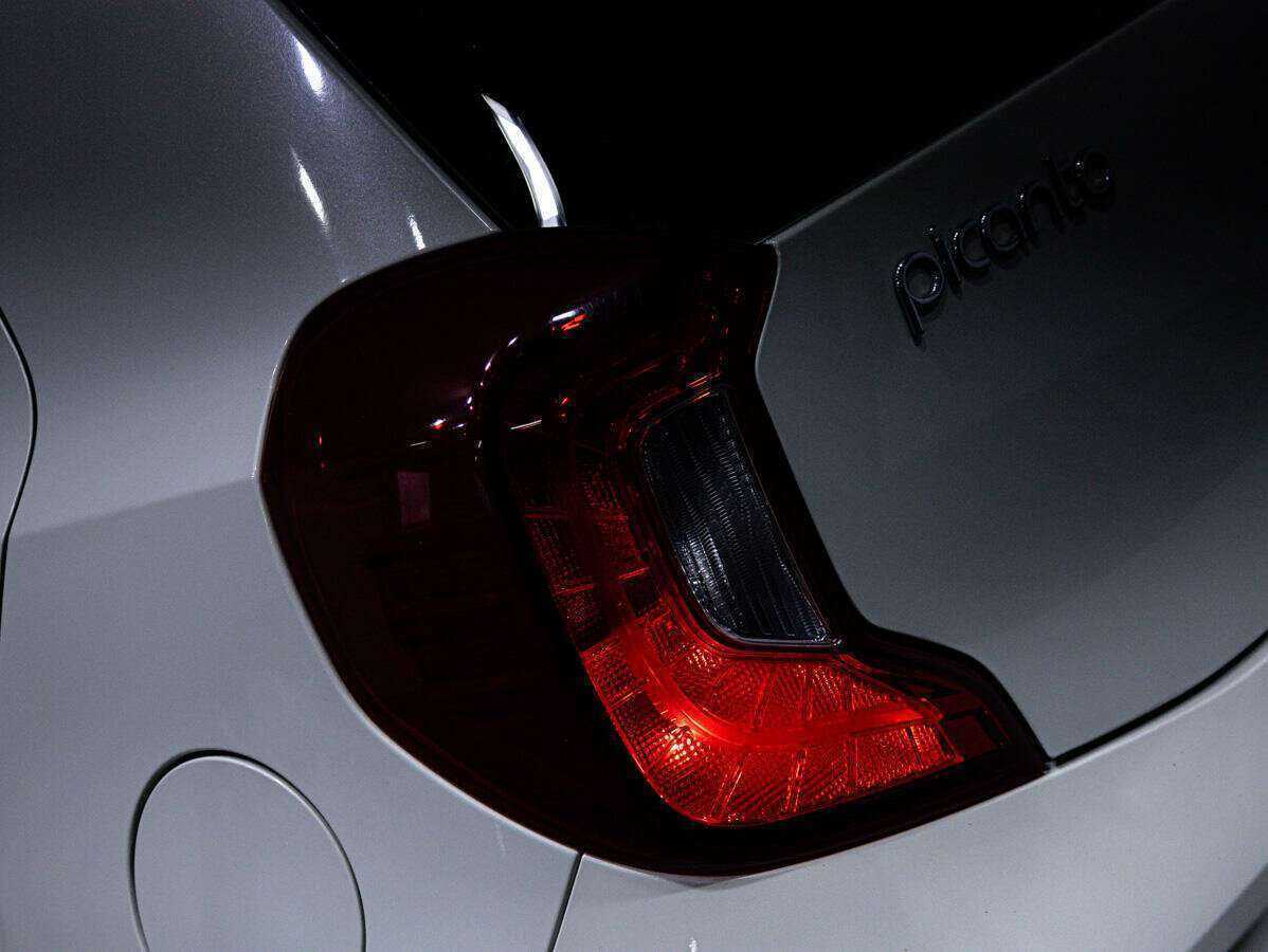 Kia Picanto, 2018 Фото №18