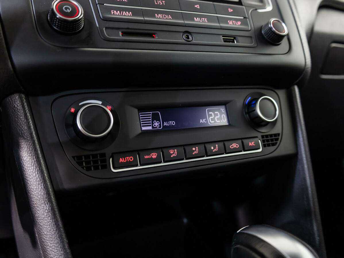 Volkswagen Polo, 2017 Фото №12