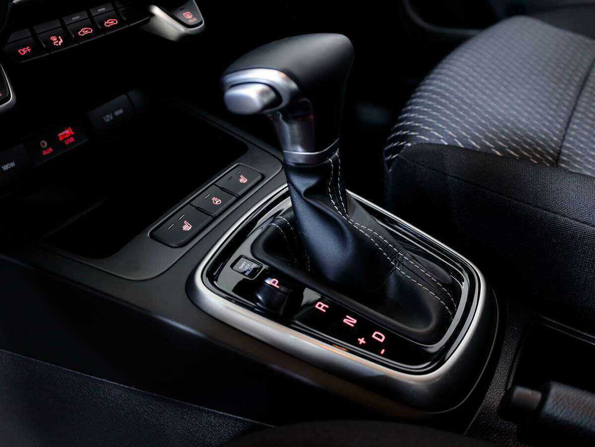 Kia Rio X-Line, 2019 Фото №17