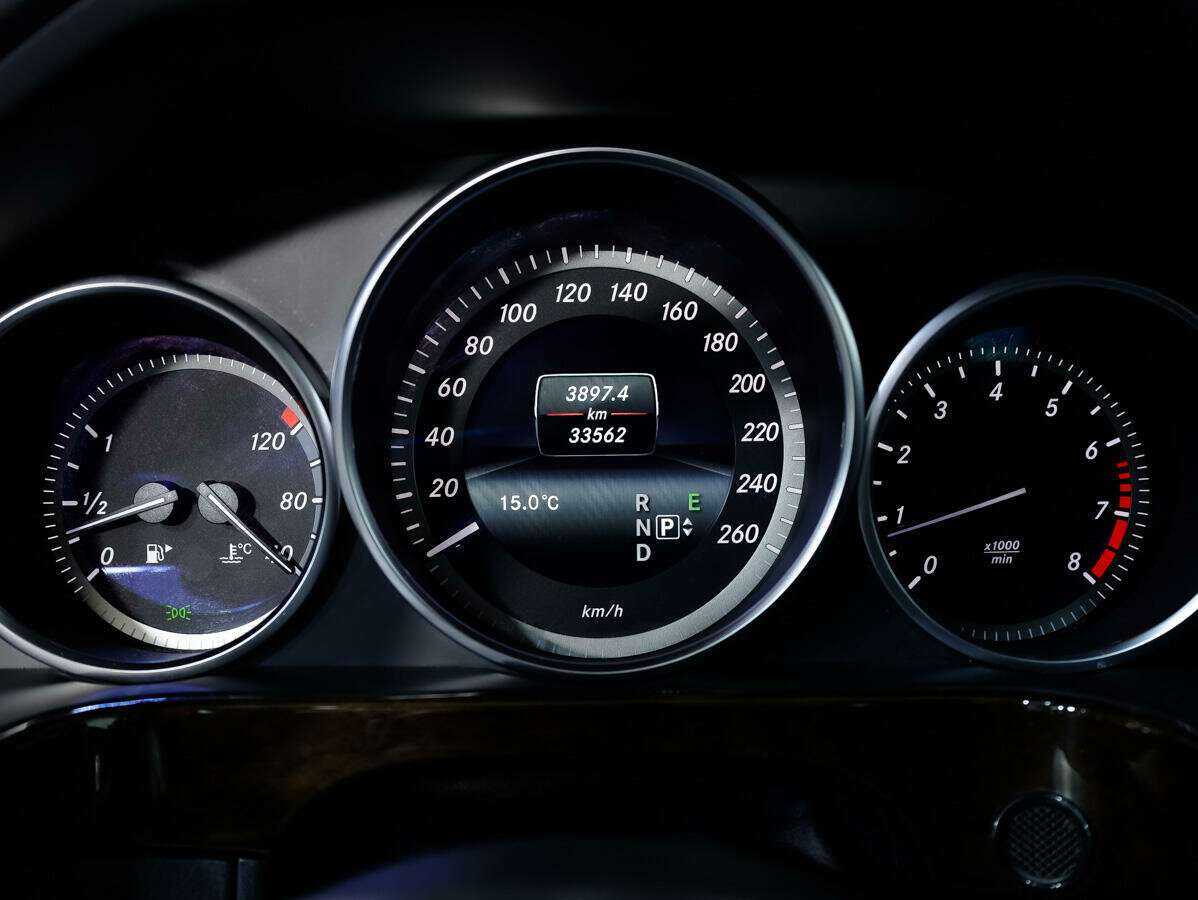 Mercedes-Benz E-Класс 200, 2014 Фото №22