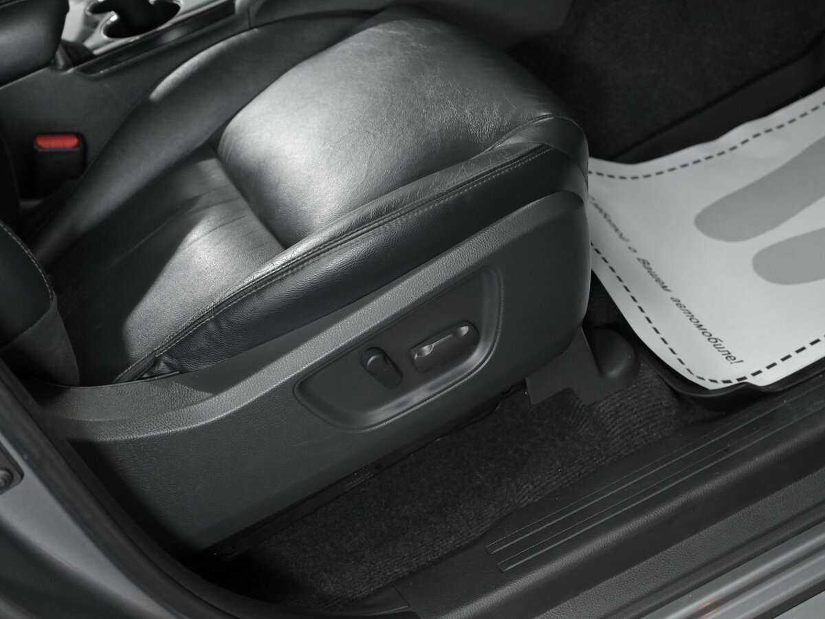 Mitsubishi Pajero Sport, 2017 Фото №15