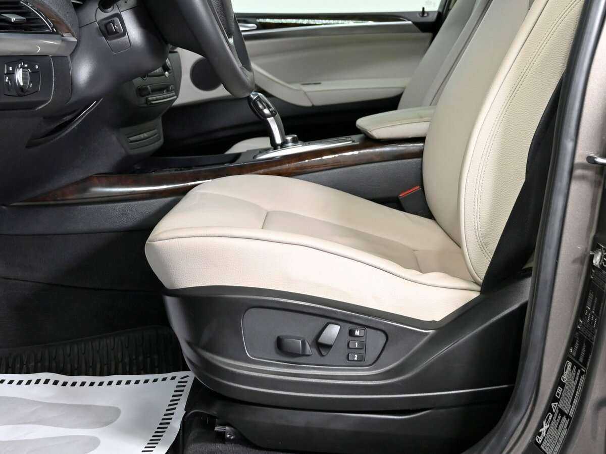 BMW X5 35i, 2012 Фото №8