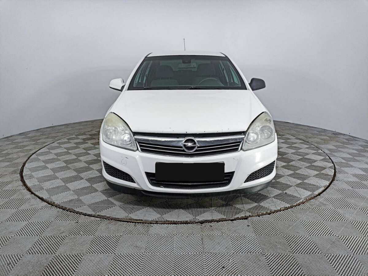 Opel Astra, 2013 - 218 764 км. | Фото №2