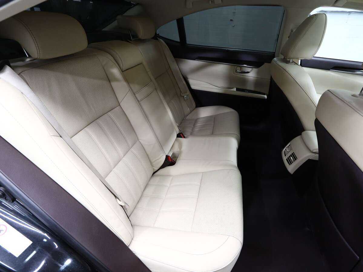 Lexus ES 250, 2016 Фото №13