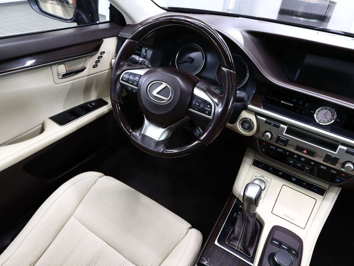 Lexus ES 250, 2016 Фото №21