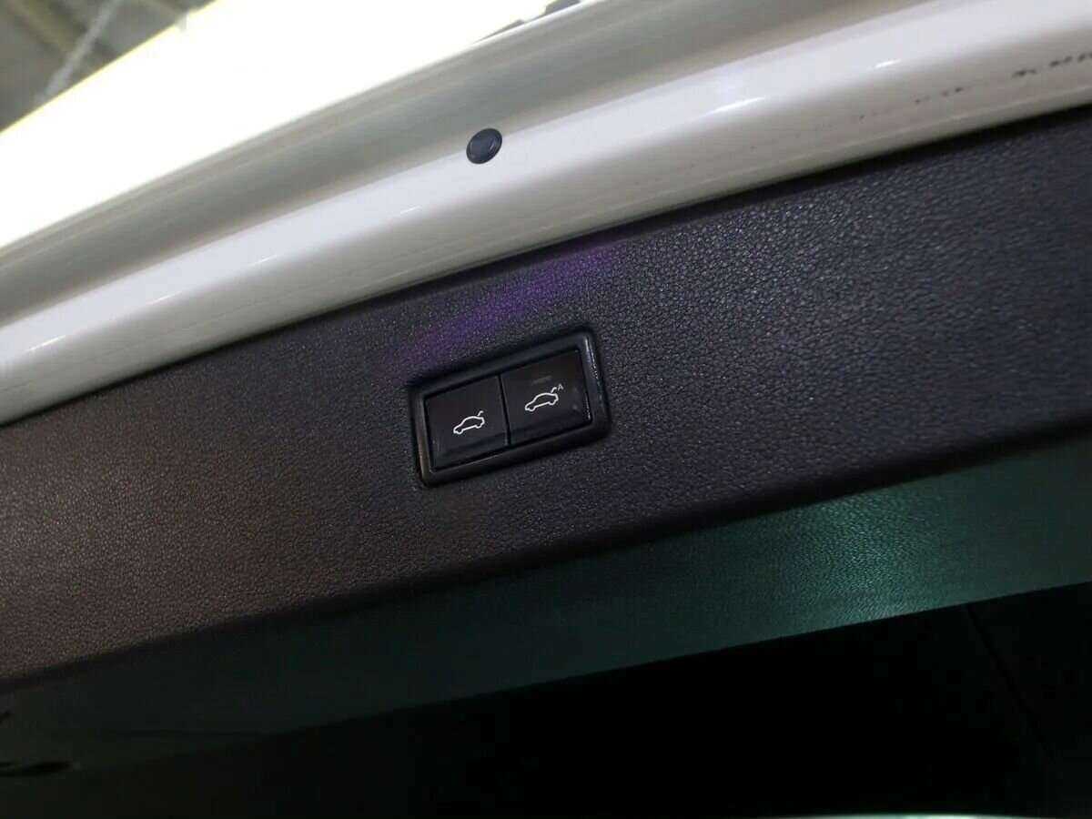 Volkswagen Tiguan, 2020 - 88 000 км. | Фото №7