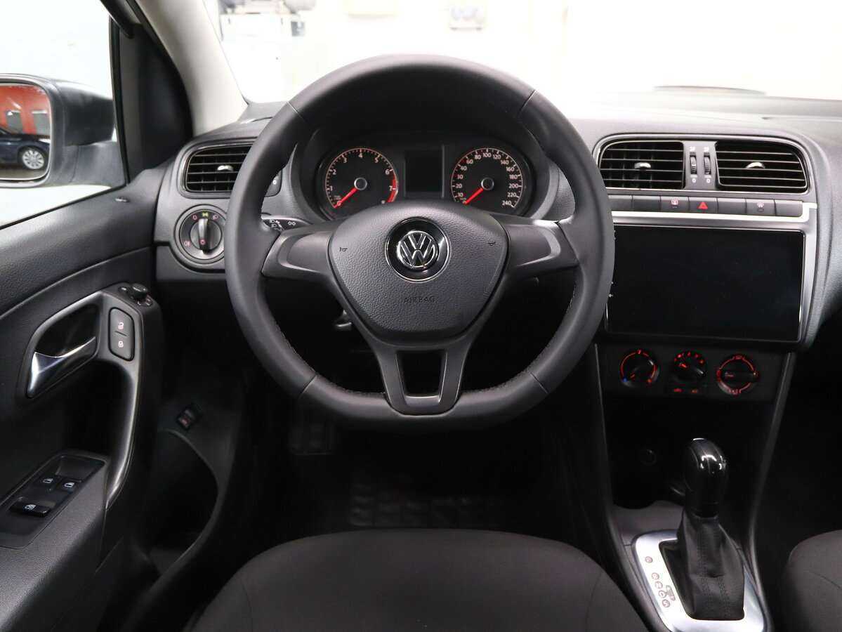 Volkswagen Polo, 2017 Фото №11