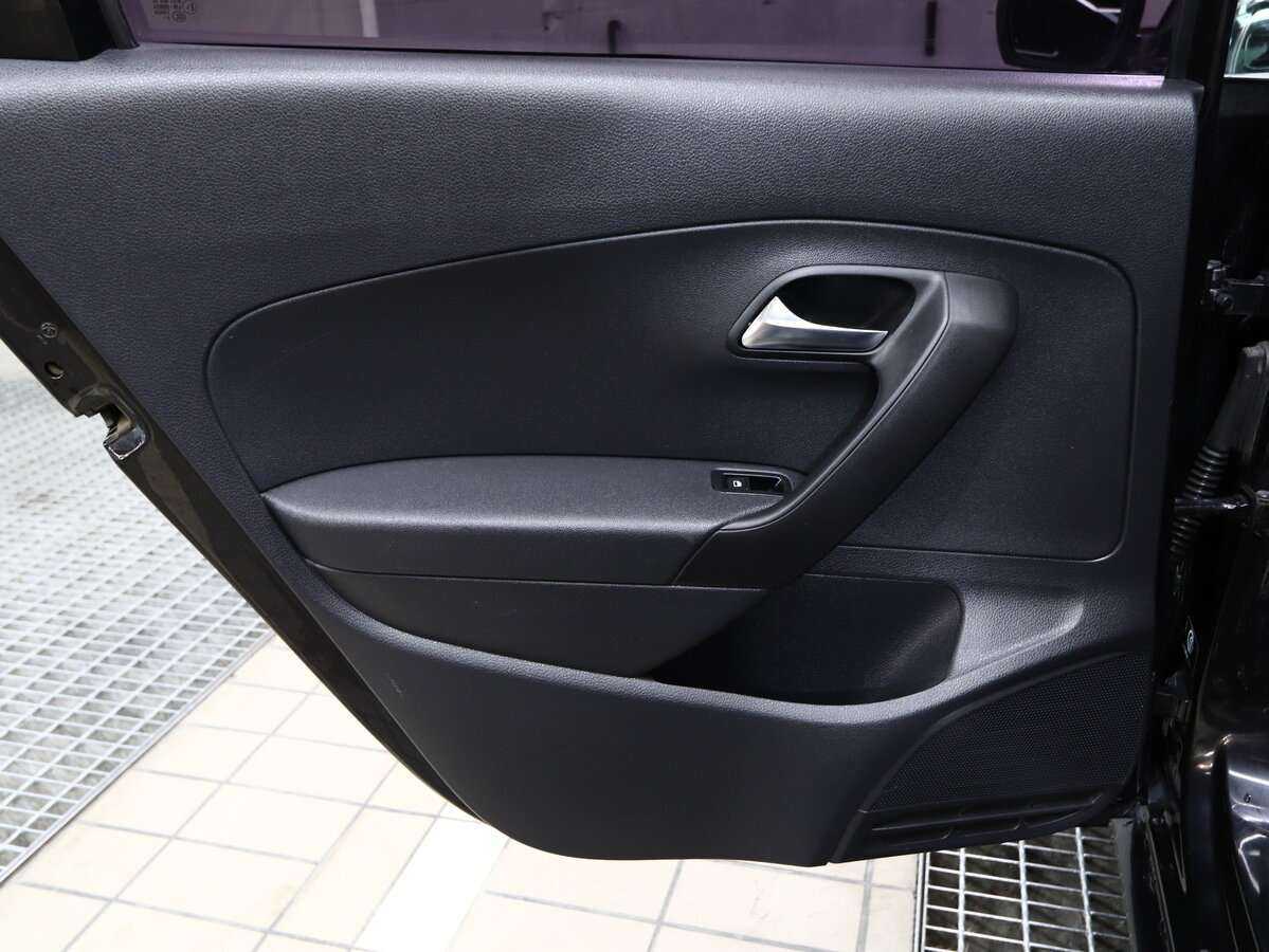 Volkswagen Polo, 2013 Фото №12