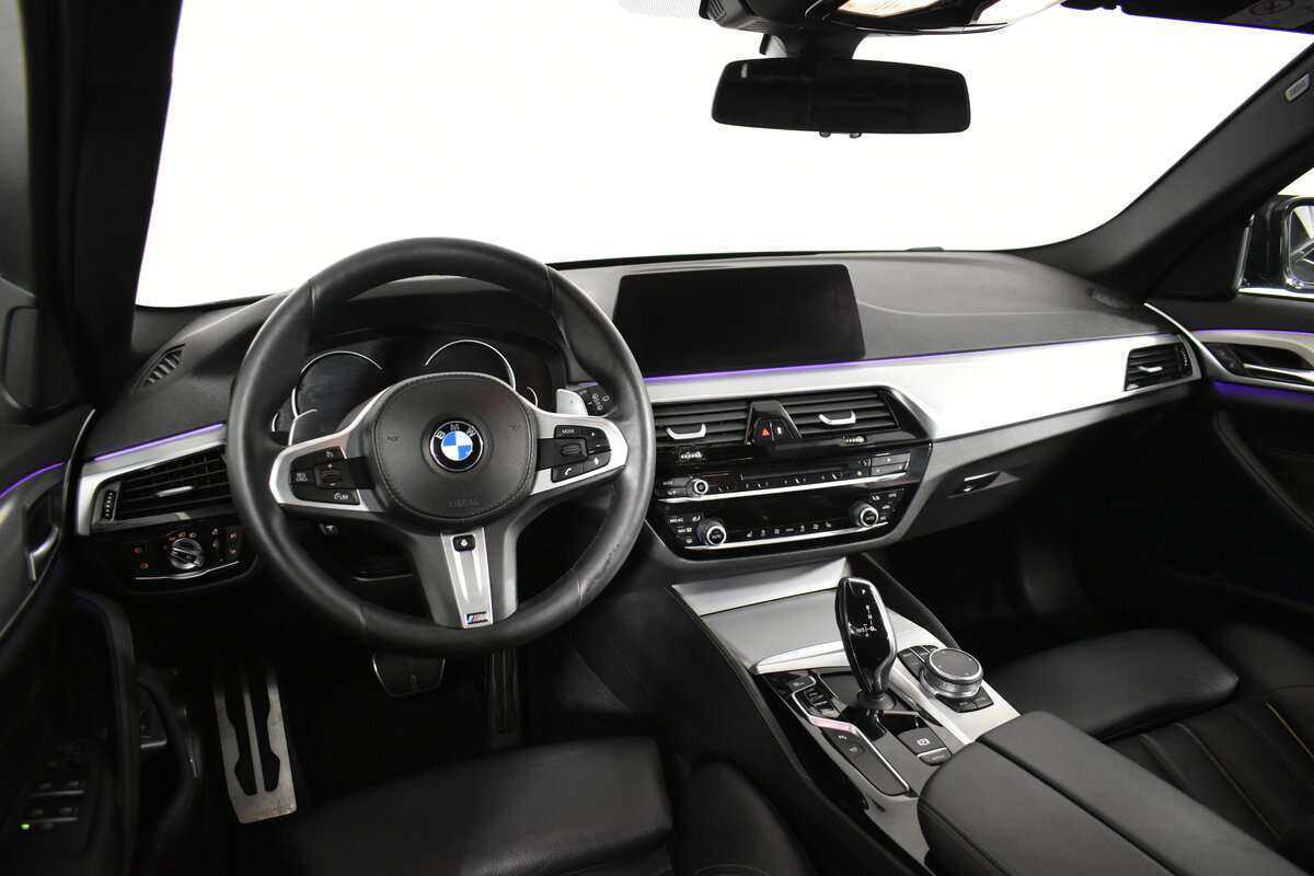 BMW 5 серии 520d xDrive, 2018 Фото №13