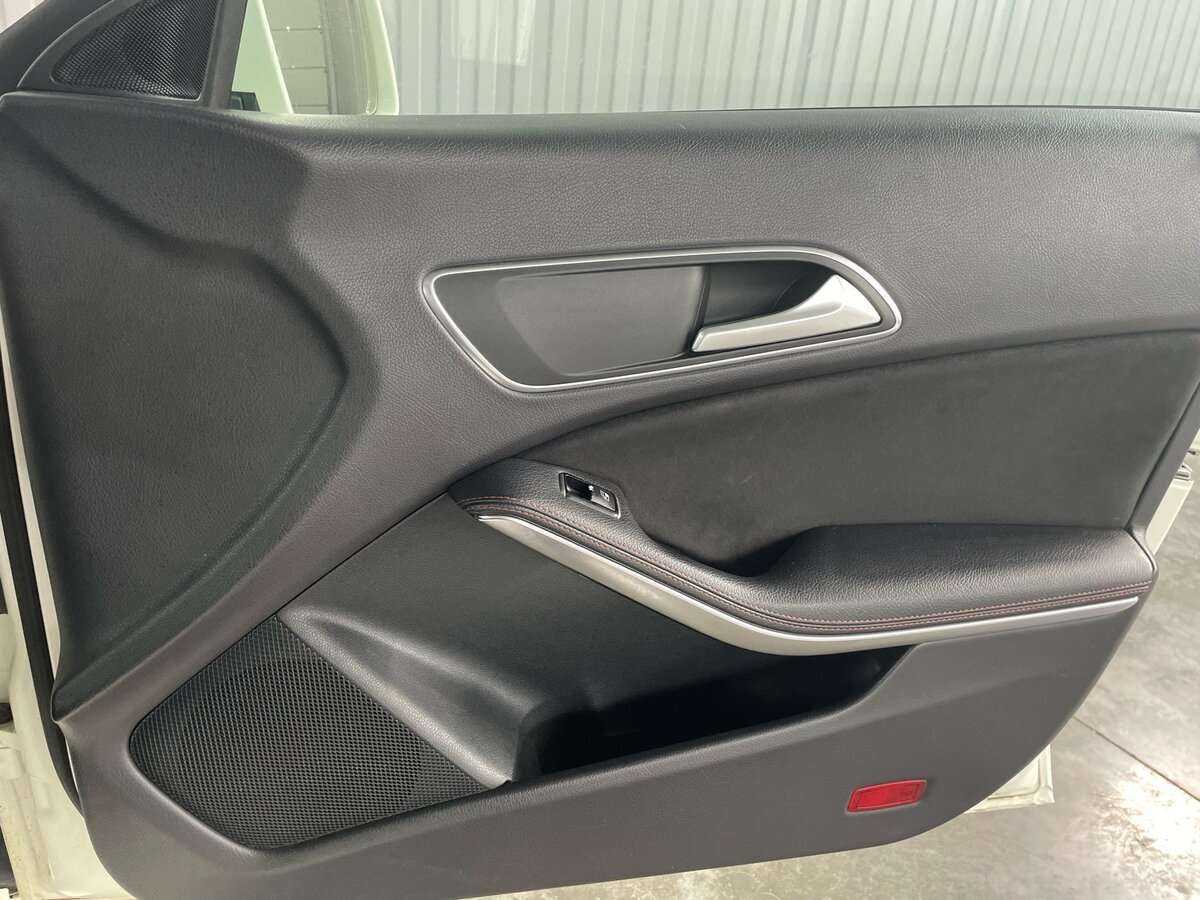 Mercedes-Benz CLA 200, 2014 Фото №26